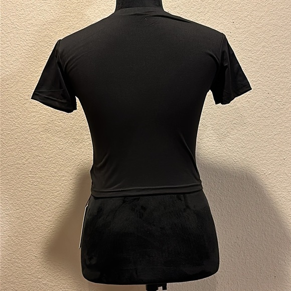 Style Icon Crop Top - Picture 2 of 3